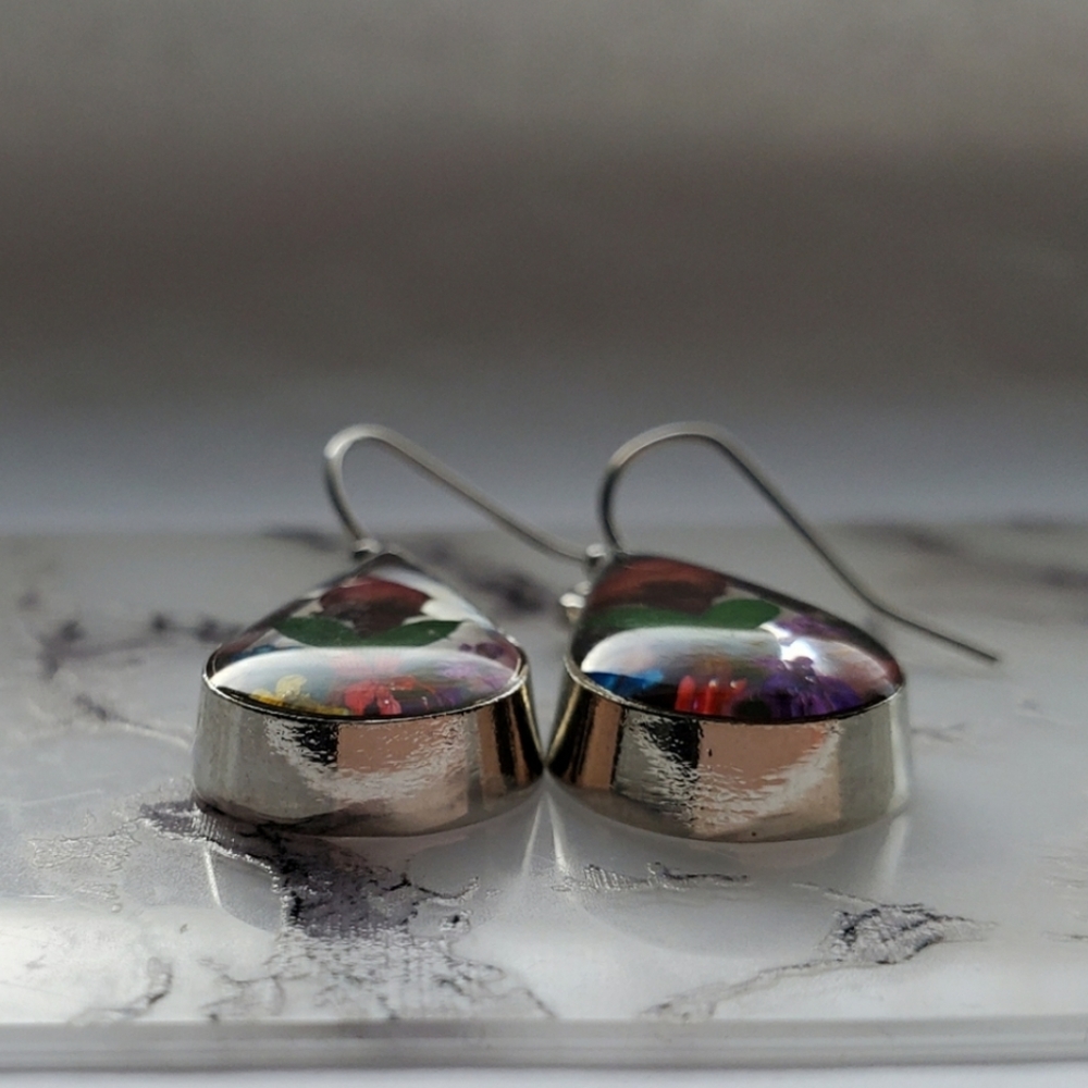 New Pressed Flower Teardrop Earrings - Picture 8 of 8